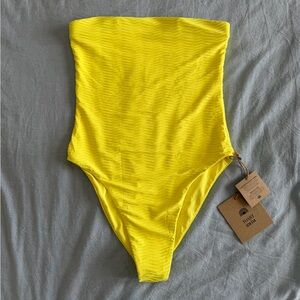 Toast Swim Women's Yellow Textured One-Piece Swimsuit
